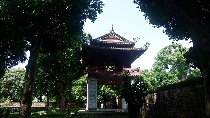 temple of litterature pavilion